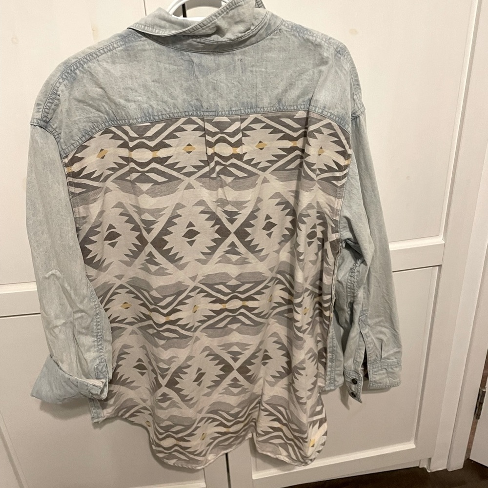 We the free denim shirt like new!